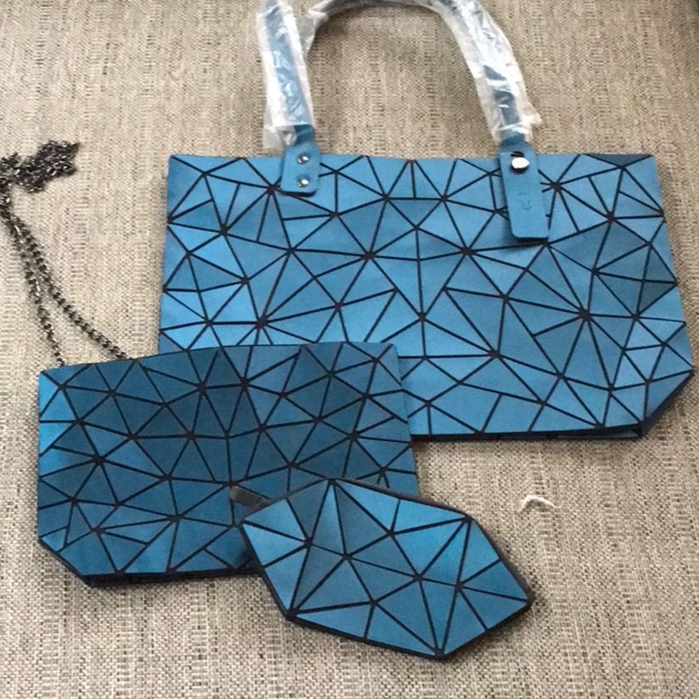 Three Piece Geometric Purse Set.